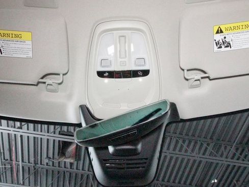 Certified 2024 Volvo XC90 B5 Plus image 8