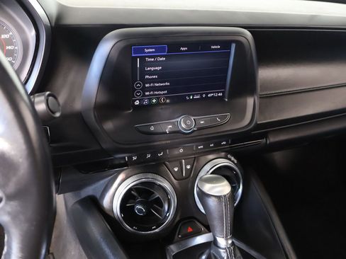 Used 2020 Chevrolet Camaro LT image 5