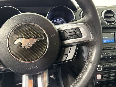 Used 2015 Ford Mustang Coupe RWD image 11