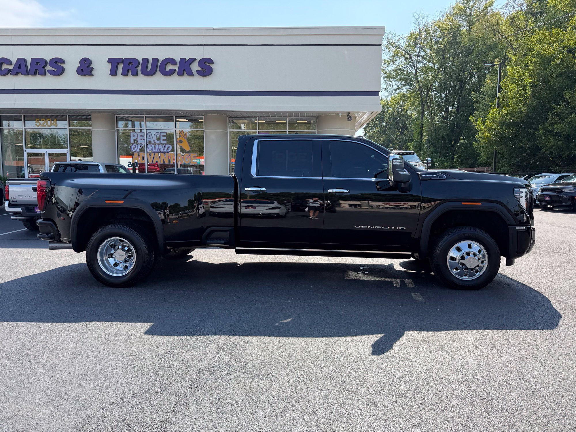 Used 2025 GMC Sierra 3500 Denali Ultimate AWD/4WD image 7