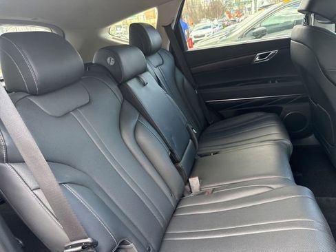 Used 2024 Genesis GV80 2.5T image 18