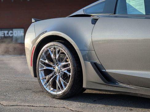 Used 2016 Chevrolet Corvette Z06 w/ 2LZ Preferred Equipment Group image 17
