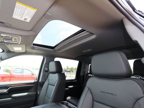 New 2026 GMC Sierra 2500 Denali w/ Denali Reserve Package AWD/4WD image 6