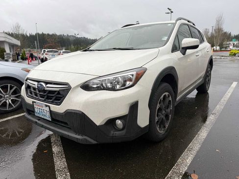 Certified 2022 Subaru Crosstrek 2.0i Premium w/ Moonroof Package image 1