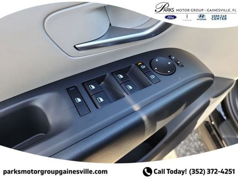 New 2025 Hyundai Tucson SEL FWD image 16