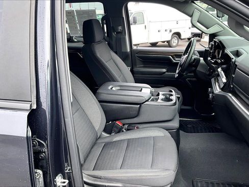 Used 2024 Chevrolet Silverado 1500 LT image 7