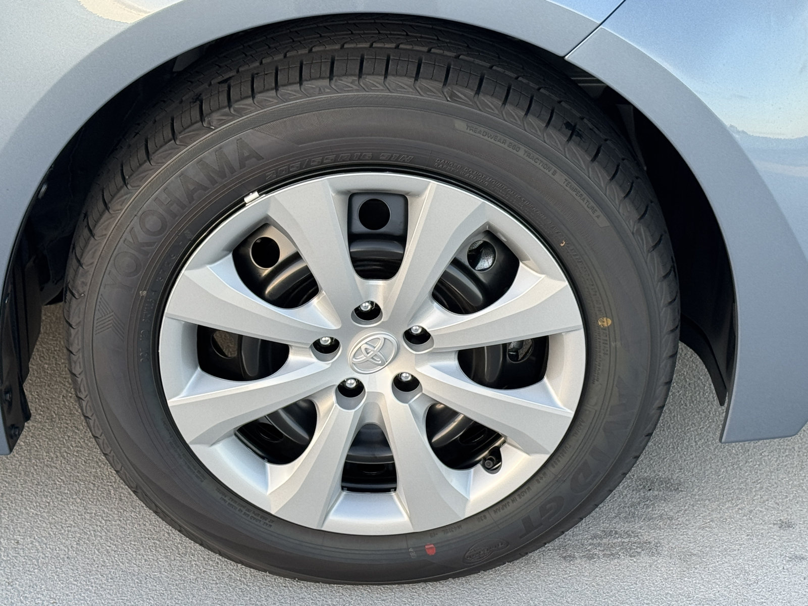 New 2027 Toyota Corolla LE FWD image 15