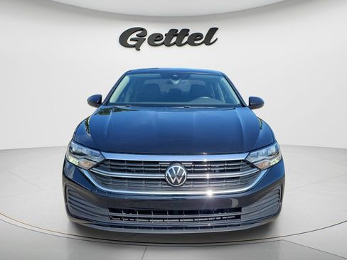 Used 2024 Volkswagen Jetta SE w/ Panoramic Sunroof Package FWD image 8