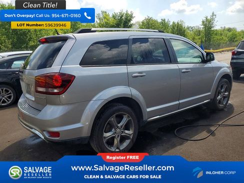 Used 2017 Dodge Journey Crossroad AWD/4WD image 4
