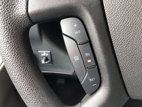 Used 2024 Chevrolet Express 2500 w/ Driver Convenience Package image 30