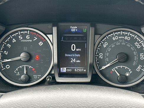 Used 2023 Toyota Tacoma TRD Off-Road w/ TRD Premium Off Road Package image 23