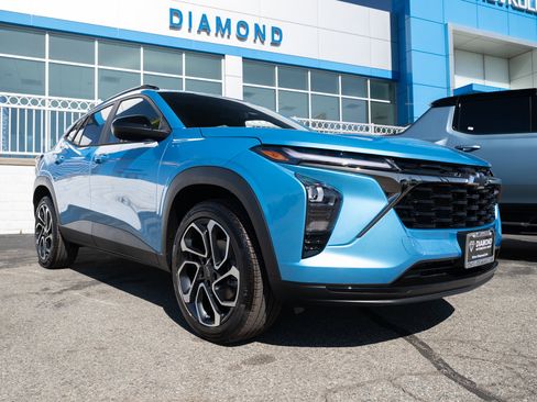 New 2026 Chevrolet Trax RS w/ Driver Confidence Package image 1