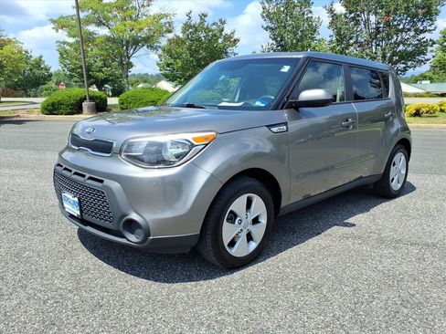 Used 2016 Kia Soul w/ Convenience Package FWD image 14