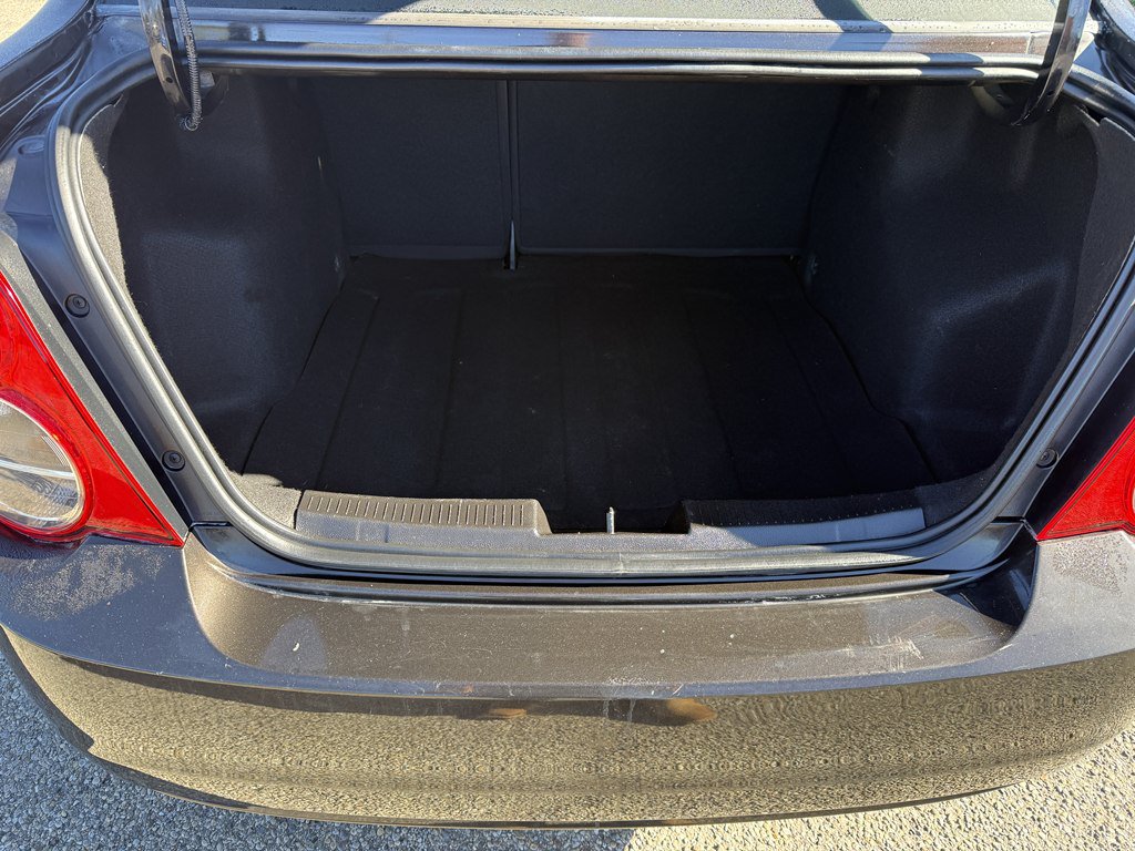 Used 2013 Chevrolet Sonic LT FWD image 18