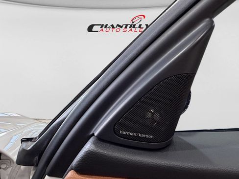 Used 2011 BMW 335i Sedan image 24