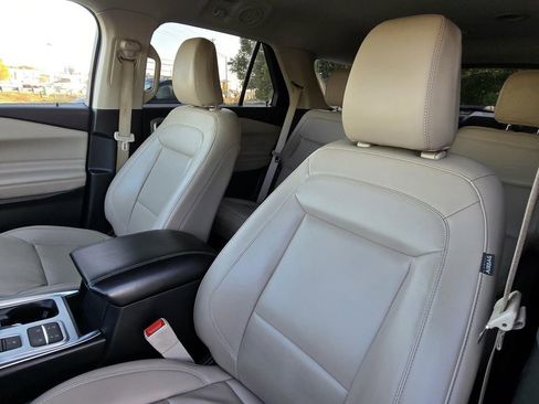 Used 2021 Ford Explorer XLT w/ Equipment Group 202A image 23