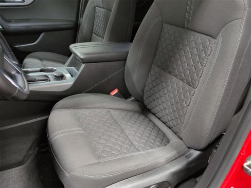 Used 2020 Chevrolet Blazer LT image 17