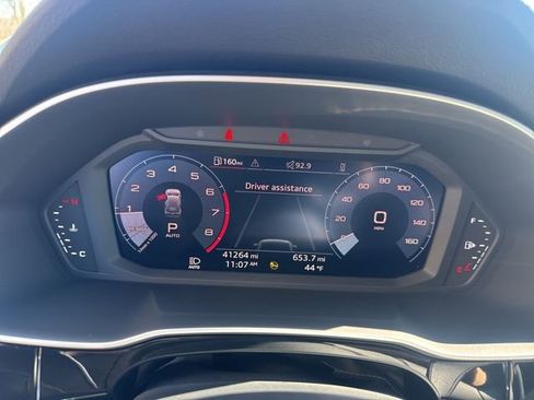 Used 2023 Audi Q3 2.0T Premium image 22