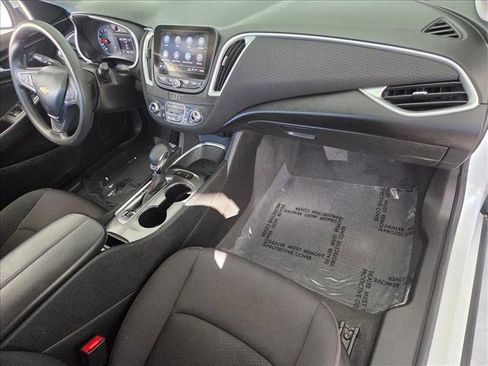 Used 2024 Chevrolet Malibu LT image 20