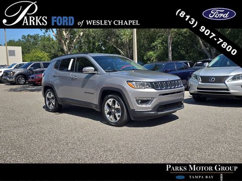 Used 2019 Jeep Compass Limited FWD image 1