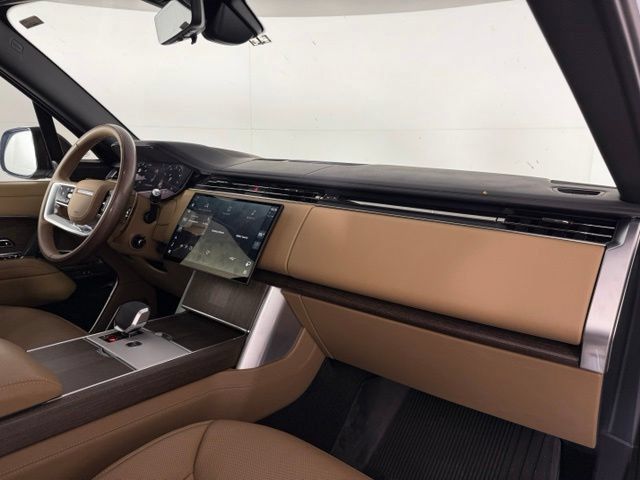 Certified 2025 Land Rover Range Rover Autobiography AWD/4WD image 14