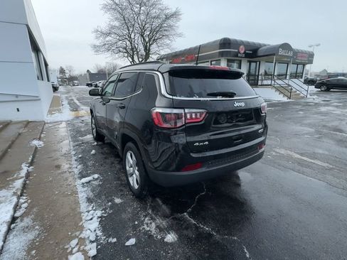 Used 2018 Jeep Compass Latitude w/ Popular Equipment Group image 6