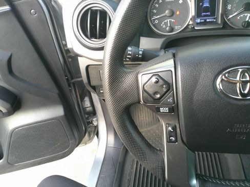 Used 2021 Toyota Tacoma SR5 image 20