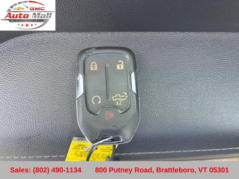Used 2022 Chevrolet Silverado 1500 LT AWD/4WD image 29