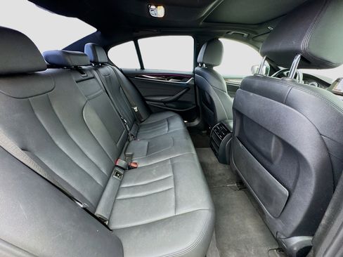 Used 2018 BMW 530e image 19