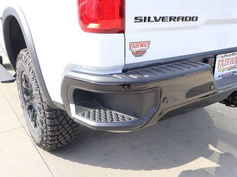 New 2026 Chevrolet Silverado 1500 ZR2 w/ Dark Appearance Package AWD/4WD image 34