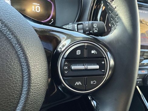 Used 2023 Kia Soul EX image 31