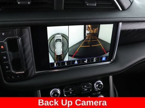 Used 2024 GMC Yukon Denali AWD/4WD image 26