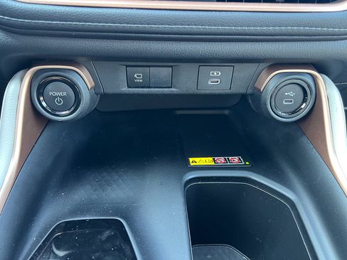 Used 2024 Toyota Grand Highlander AWD Hybrid image 28