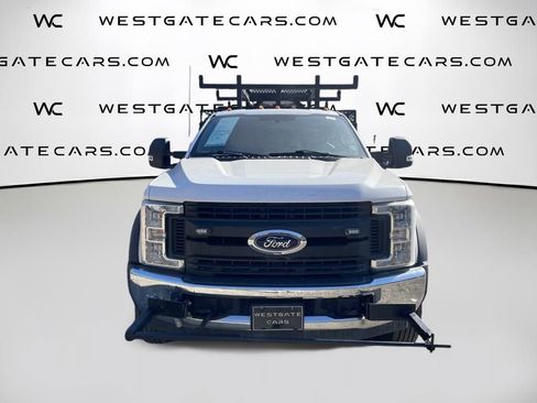 Used 2018 Ford F550 2WD Crew Cab Super Duty image 4