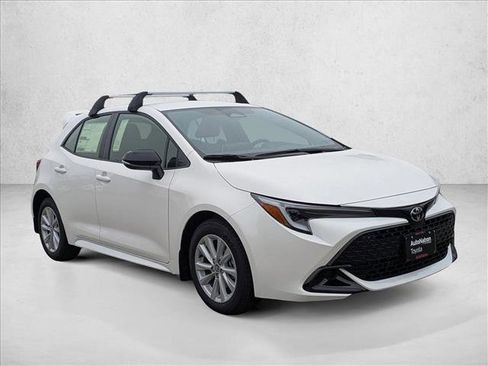 New 2026 Toyota Corolla SE image 7