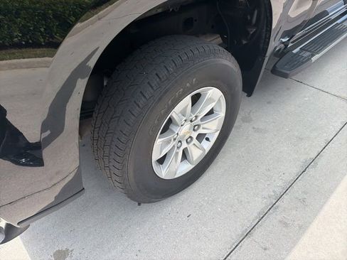 Used 2023 Chevrolet Silverado 1500 LT image 14