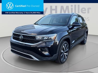 Certified 2024 Volkswagen Taos SE w/ Panoramic Sunroof Package