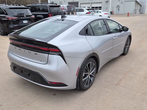 Used 2026 Toyota Prius XLE image 13