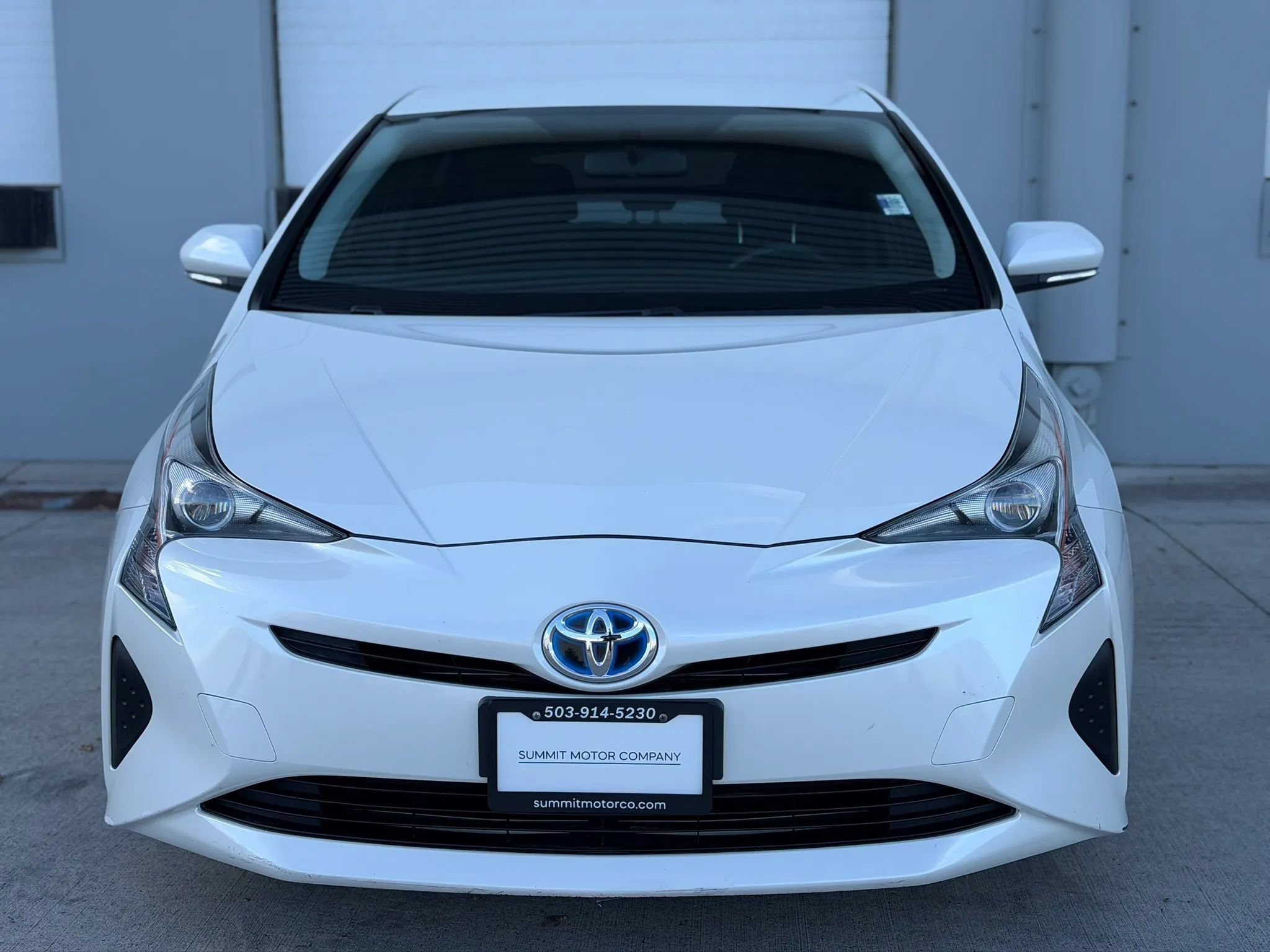 Used 2016 Toyota Prius Two w/ Preferred Accessory Package FWD image 8