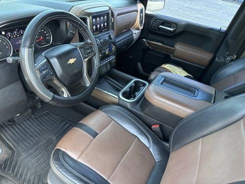 Used 2020 Chevrolet Silverado 1500 High Country w/ Z71 Off-Road Package AWD/4WD image 12