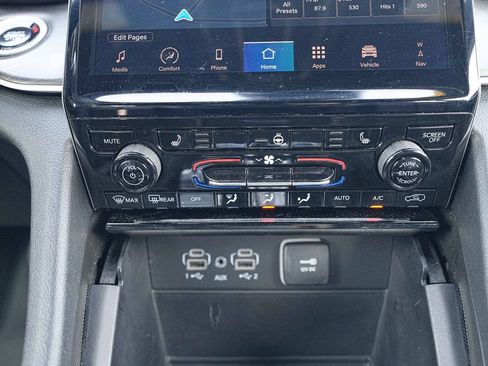 Used 2024 Jeep Grand Cherokee Limited 4xe AWD/4WD image 32