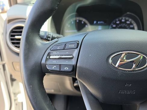 Used 2020 Hyundai Kona SEL FWD image 16