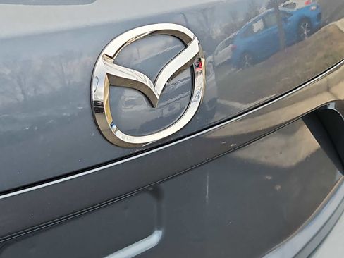 Used 2015 MAZDA MAZDA3 i Touring w/ Technology Package image 12