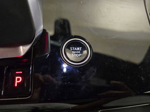 Used 2025 Land Rover Range Rover Sport Autobiography image 34