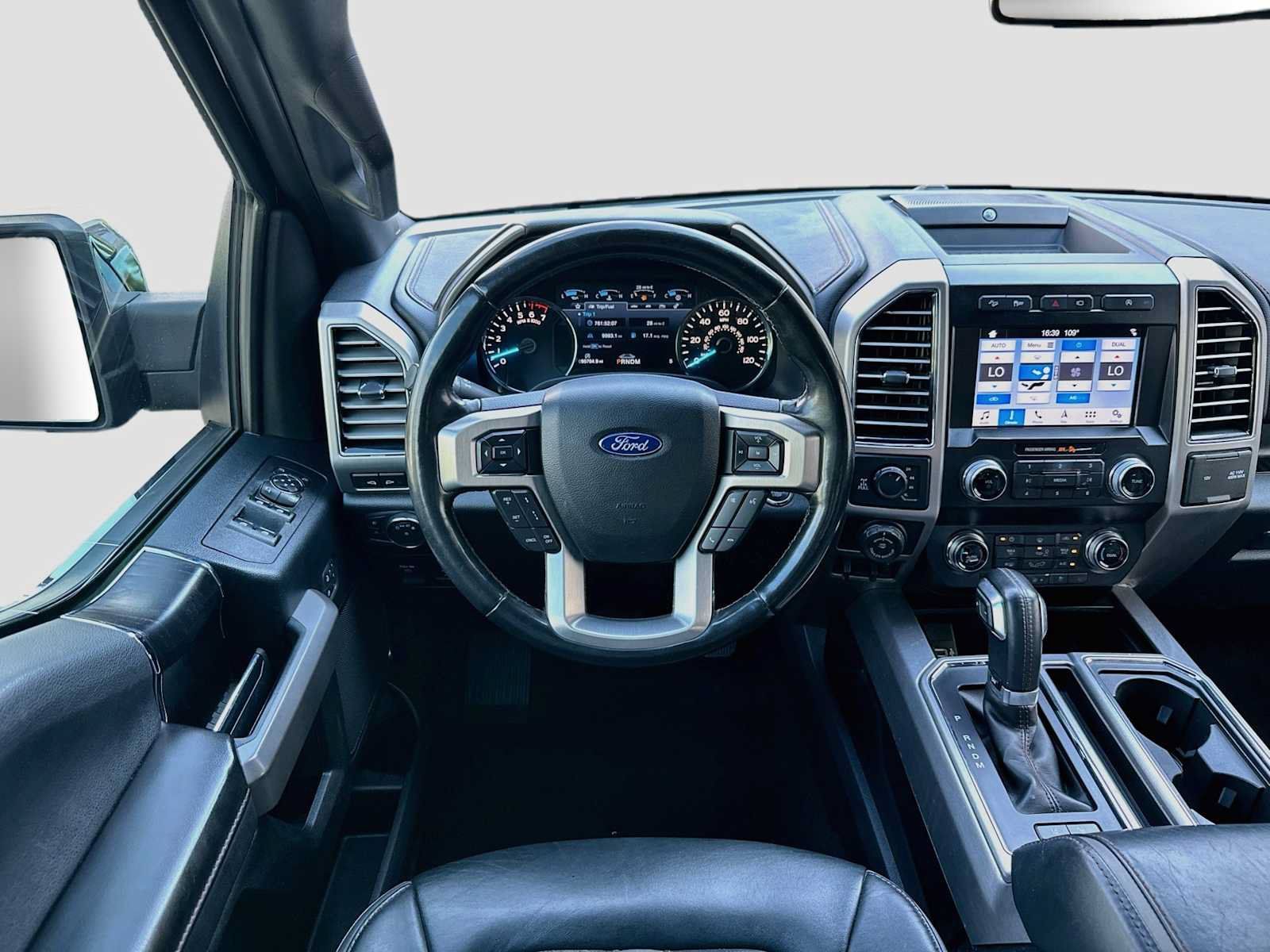 Used 2019 Ford F150 Platinum w/ Equipment Group 701A Luxury AWD/4WD image 24