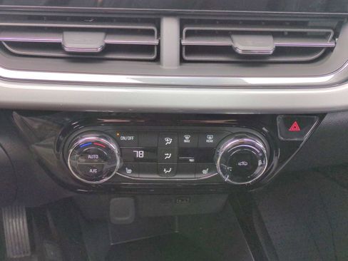 New 2026 Chevrolet Trax LT image 25