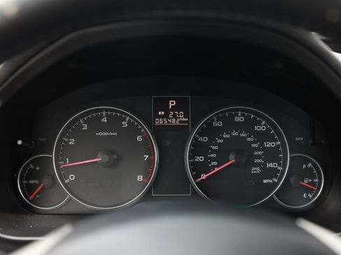 Used 2013 Subaru Legacy 2.5i Premium AWD/4WD image 31