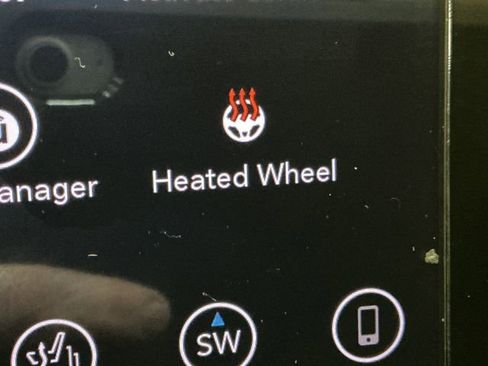 Used 2018 Chrysler Pacifica Touring-L Plus image 44