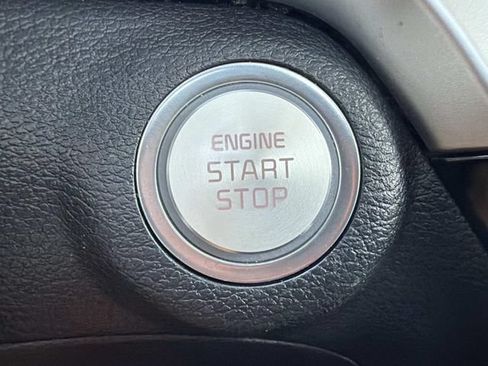Used 2025 Kia Telluride LX FWD image 25