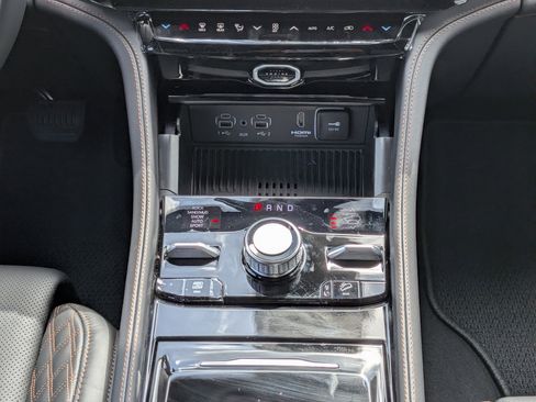 New 2026 Jeep Grand Cherokee Summit AWD/4WD image 16